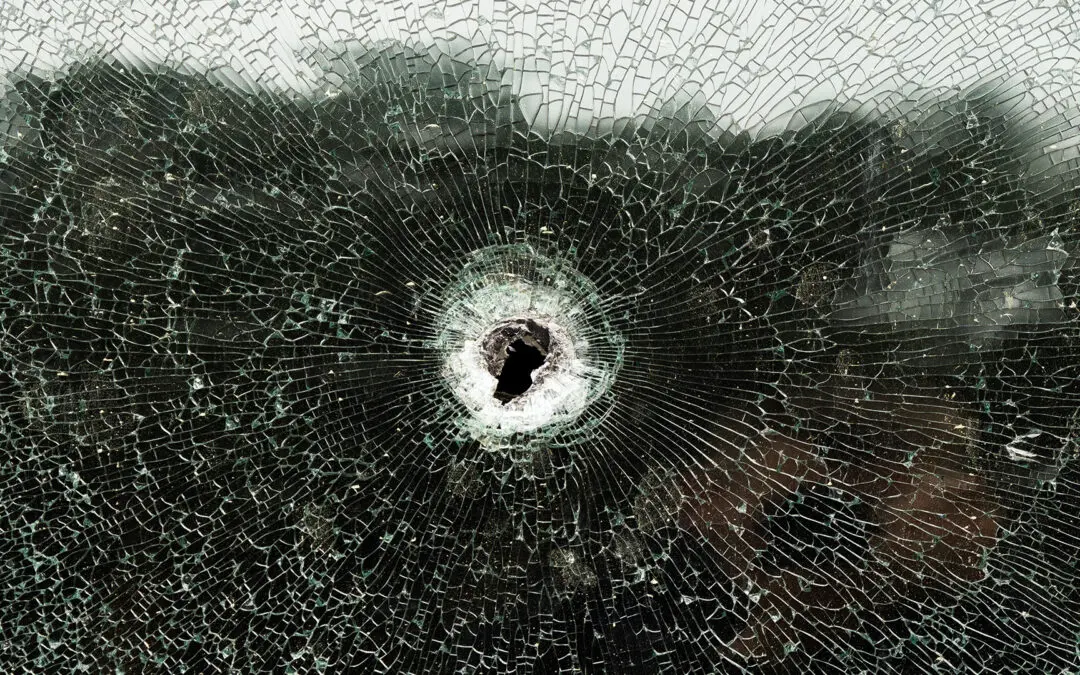 testing to see how does Bulletproof Glass works